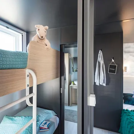 Mobil-home Climatise - 6 Pers. - Api-1-52-2267 *